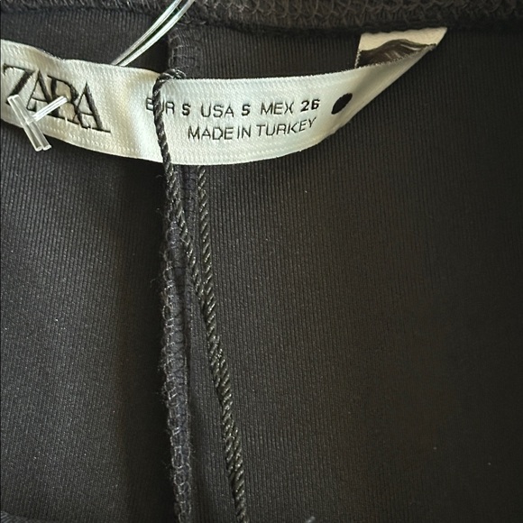 Zara The Apre’s-Ski Scuba Legging in Black. Size Small. NWT - Picture 8 of 9